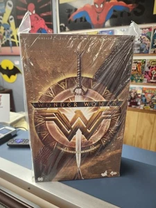 Hot Toys MMS424. Wonder Woman Training Armor. Mint. - Picture 1 of 2