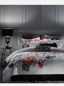 Falda de cama INC International Concepts inclinada queen blanca y negra - Imagen 1 de 2
