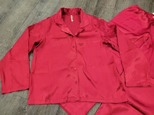Gillian & O’Malley Solid Red Women’s Satin Pajama Set Medium Luxe - Picture 1 of 5