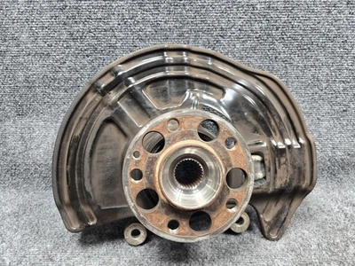 Mercedes CLA250 2014-2018 tracción delantera izquierda eje nudillo rueda buje OEM Foto 1 de 4