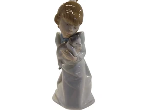 Lladro Hand Made Figurine Girl Holding Cat Porcelain 1989 Collectible - Picture 1 of 8