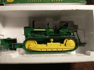 1/16 John Deere 2010 Crawler W/ Blade Plow City Show Ertl New in Box - Image 1 of 4