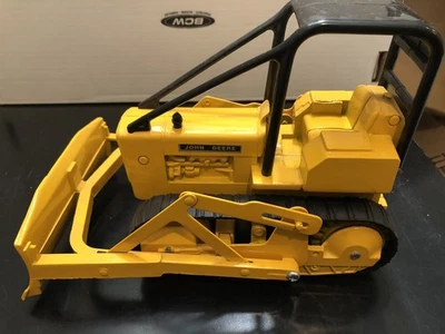 Bulldozer sobre orugas vintage ERTL John Deere 450 modelo fundido a presión - escala 1:16 Foto 1 de 4