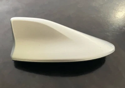 2021-2022 Toyota Corolla Se 2.0L Radio Roof Antenna -  (040) *Minor Scuffs - Image 1 of 3