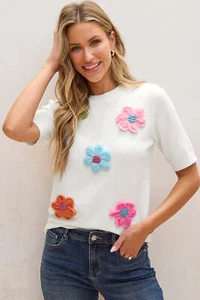 White Cute Flower Applique Short Sleeve Sweater - Picture 1 of 8