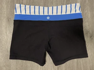 Lululemon Shorts Women's 8 Black Blue Compression Reversible Yoga 5" Inseam - Picture 1 of 7