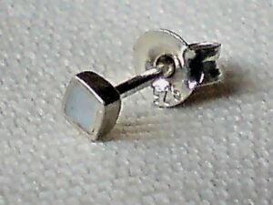 SINGLE STERLING SILVER & MOTHER OF PEARL SMALL SQUARE 3mm STUD EARRING £3.50 NWT