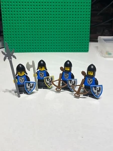 100% LEGO Castle Kingdoms 4 Falcon Soldiers Knight Minifigures Crossbow & More! - Picture 1 of 10