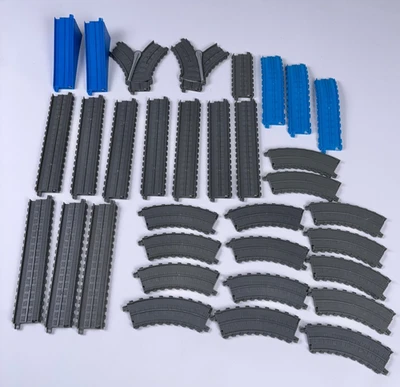 Thomas Trackmaster Superstation Gray Track Lot Mattel 33 pc Set Motorized - Image 1 of 4