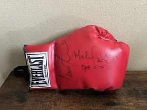 Guante de Boxeo Derecho Lennox Lewis Michael Grant Autografiado/Firmado Rojo 2000 MSG NY - Imagen 1 de 5
