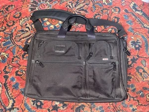 TUMI Alpha 17" Business Briefcase Messenger Bag Black Ballistic Nylon 26114DH - Picture 1 of 13