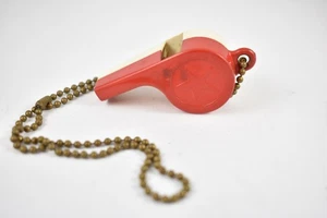 Vintage kids plastic red & white whistle - Picture 1 of 3