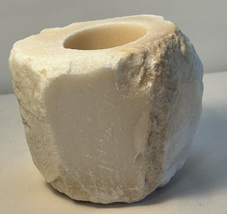 White carved rock Candle Holder ? Tea Light 3.6 lbs quarts crystal ? READ j1 - Image 1 of 4