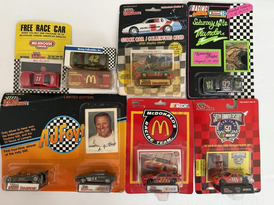 LOTE DE 8 COCHES DIECAST NASCAR 1989-'98 1/64 Petty Rudd Foyt Elliott Foto 1 de 4