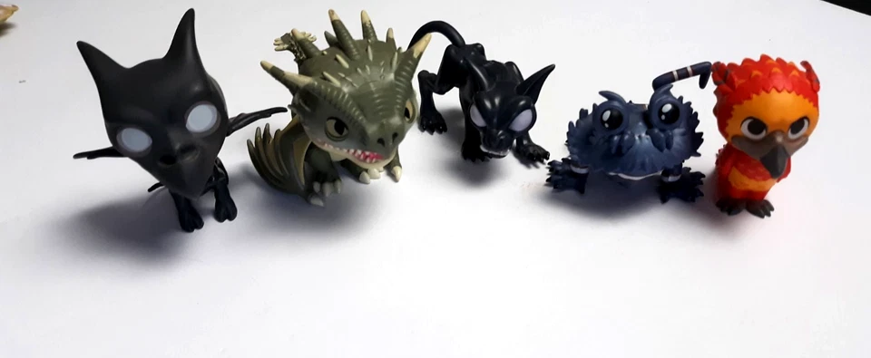 LOTE DE MINI FIGURAS FUNKO BESTIAS FANTÁSTICAS HARRY POTTER PHOENIX THESTRAL CHUPACABRA Foto 1 de 1