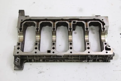 Coppa dell'olio Volvo V70 I 2.4 103 kW 140 HP B5244S2 gasoline 88284 - Изображение 1 из 3