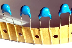 4x pieces - 27pF 6KV high voltage ceramic capacitor 27J –ref:227 - Picture 1 of 2