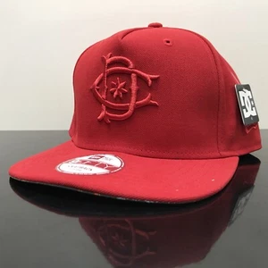 DC SHOES TONEDOWN RED 9FIFTY NEW ERA SNAPBACK CAP (ONE SIZE) - Picture 1 of 6
