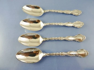 JUEGO DE 4 CUCHARAS LOUIS DE FRANCE 5 EN PUNTO POR REGENCY PLATE BIRKS Foto 1 de 4