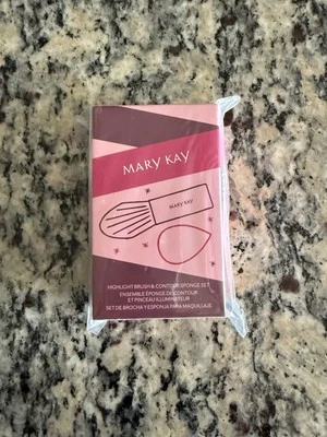 JUEGO DE ESPONJA Y PINCEL RESALTADO MARY KAY~NUEVO EN CAJA~EDICIÓN LIMITADA 2023! FreeSh Foto 1 de 4