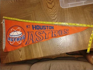 Vintage 1969 Houston Astros Pennant Great Shape Felt, 12x29" - Picture 1 of 3