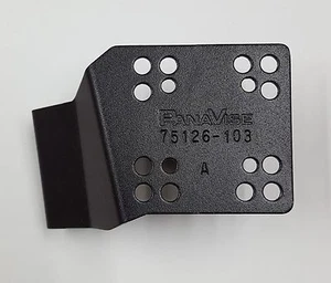PanaVise CUSTOM IN-DASH PHONE/IPOD MOUNT RANGE ROVER 75126-103 - Picture 1 of 3