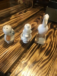 Lot Of 3 Vintage Porcelain Duck, Salt And Pepper Shakers - Picture 1 of 3