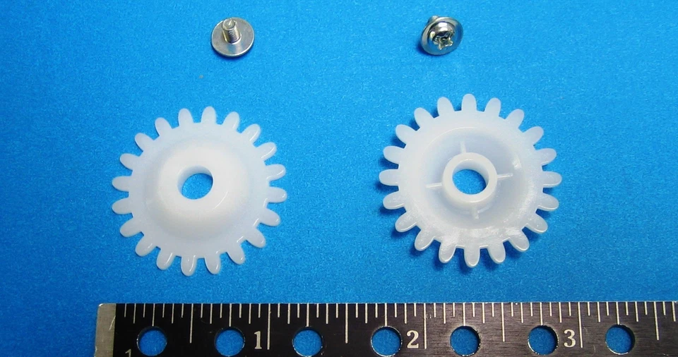 2 Fabric Gear for Silverreed/Singer/Studio knitting machine with screw
