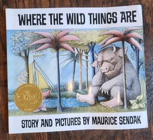 Where the Wild Things Are: A Caldecott Award Winner By Maurice Sendak, GOOD - Bild 1 von 3