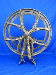 C.1900 Cast Iron HOSE REEL w/ Mounting Bars, Ornate Spokes, Working Condition - Picture 1 of 18