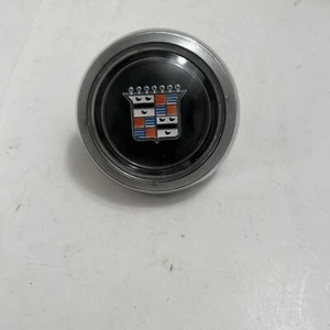 Vintage CADILLAC HORN BUTTON CENTER CAP Early 1960’s, Pre Owned - Picture 1 of 9