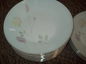 H&Co. Heinrich Selb Germany Bavaria Soup Bowls 7 1/2" Rose Buds Set of 11 - Picture 1 of 5