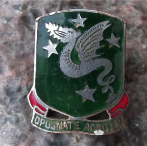 Vintage US Army 76th Tank Artillery Batallion DUI Dragon Clutchback Pin Badge - Picture 1 of 2