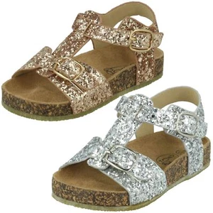 Sandalias planas informales brillantes informales para niñas H0R358 precio de venta £12.99 - Imagen 1 de 17