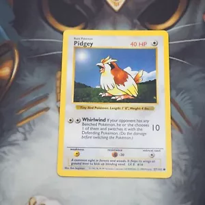 Pidgey Shadowless 57/102 Pokemon Base Set Jugado Tarjeta Única WOTC 1999 TCG - Imagen 1 de 10