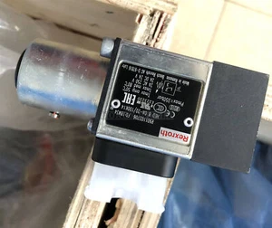 NUEVO 1 PIEZA Rexroth R901102706 HED8OA-20/100K14 - Imagen 1 de 3