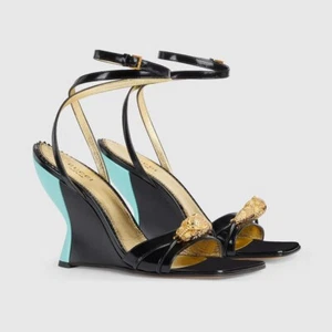 NIB Gucci black patent leather tiger head wedge sandals IT 38/ US 8 - Picture 1 of 13
