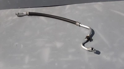 Manguera de tubo de succión de aire acondicionado Honda Crosstour EX 2013-2015 3,5 L FABRICANTE DE EQUIPOS ORIGINALES Foto 1 de 4