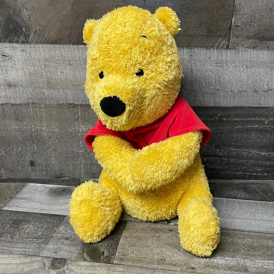 Juguete clásico de peluche Hallmark Winnie the Pooh de oso Pooh Foto 1 de 4