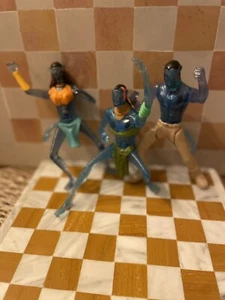 James Cameron’s Avatar 2009 Fox Film 5’’ Action Figure Toy McDs - Photo 1 sur 6