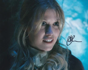 Rose Reynolds 10x8 signed in Black Once Upon a Time - Picture 1 of 1