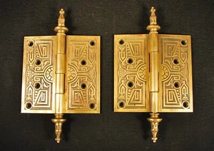 VICTORIAN EASTLAKE CAST BRASS ORNATE ART DECO 5 IN. STEEPLE TIP DOOR HINGES - Picture 1 of 11