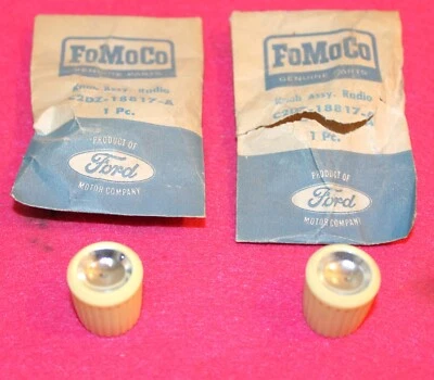 1962 1963 Ford Falcon Futura Sprint Ranchero НОВЫЕ ИЗ СТАРЫХ ЗАПАСОВ РУЧКИ УПРАВЛЕНИЯ РАДИОПРИЕМНИКОМ - Изображение 1 из 4