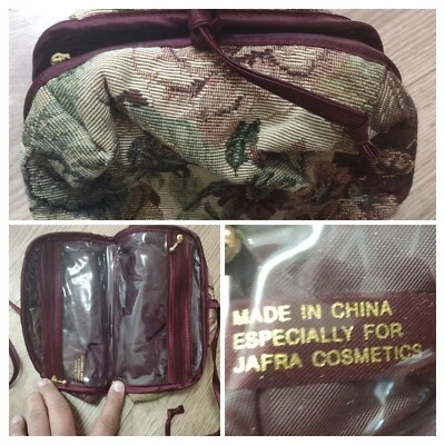 复古 Jafra 化妆品化妆架盒挂毯花卉 90 年代勃艮第色  — 第 1/4 张图片