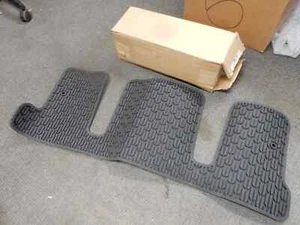 NOS GM OEM Ebony 3rd Row All Weather Floor Mats Chevrolet Traverse 22890486 - Picture 1 of 3