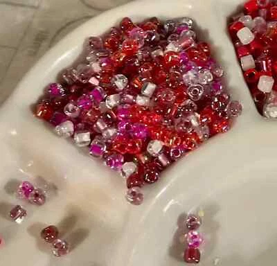 Miyuki Triangle 8/0 Bead Mix Strawberry Fields 10 Grams - Image 1 of 4