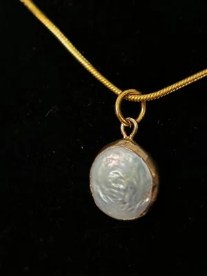 Juego de monedas de perlas en caja de oro amarillo de 10k en cadena de serpiente dorado de 21" excelente Foto 1 de 4