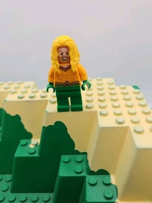 LEGO Aquaman Minifigura Amarillo Pelo Largo DC Comic Superhéroes SH557 Foto 1 de 4