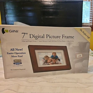 Giinii 7-Inch Digital Photo Frame Wood Frame GP-7AWP-1 Brand New - Picture 1 of 12