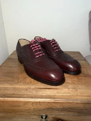 GUCCI BURGUNDY OXBLOOD 皮革 BROGUE WINGTIPS 男式全新尺码 7 100% 正品 — 第 1/4 张图片